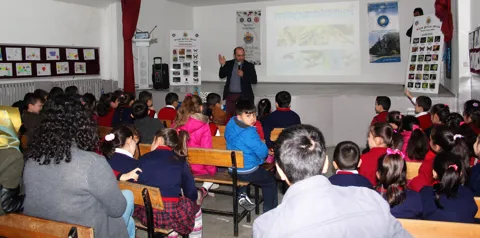 Böcek Şenlik Okulu Gazeteci Hasan Tahsin İlkokulu Böcek Şenlik Okulu Eğitimleri, fotoğraf 4