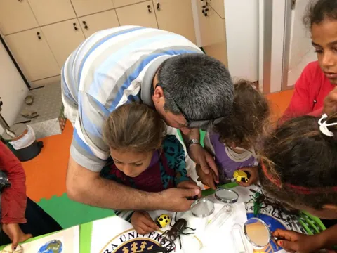 Böcek Şenlik Okulu Türk Kızılayı ile birlikte Adana'da, fotoğraf 1